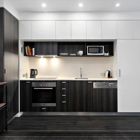 Modern Quiet 1 & 2 Bed Apt Opposite Albert Park Melbourne Exterior foto